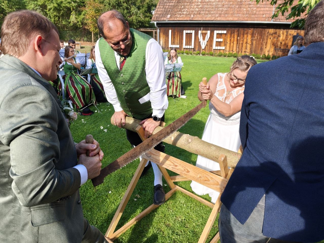 2026.09.12_Hochzeit-Gleiss_Baumsaegen